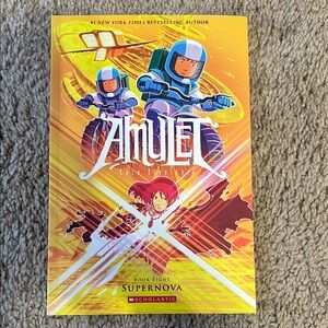 Amulet Book Eight: Supernova